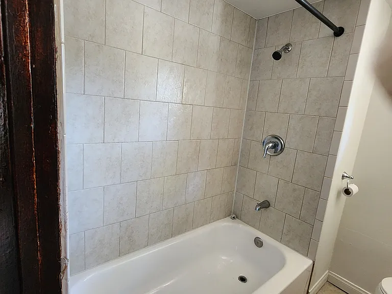 809 Talmadge Rd — Photo 29