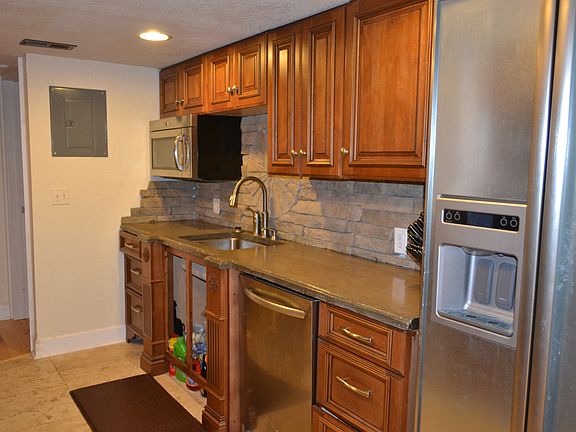 Full size microwave/dw