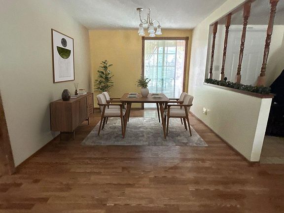 3rd image of 1820 Fairlie Ct