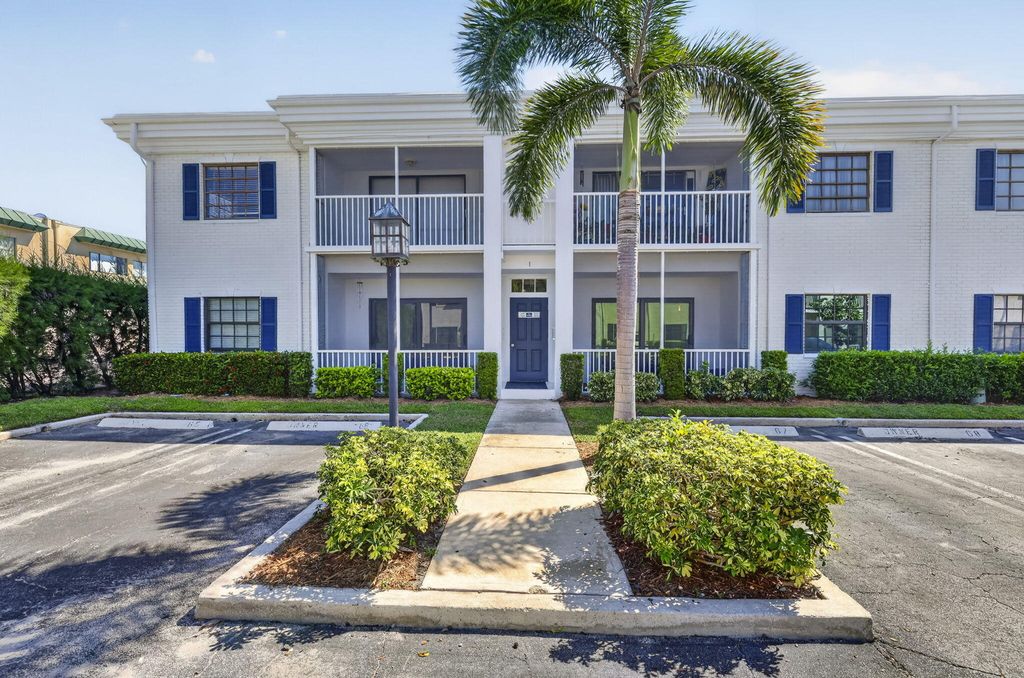 130 Cypress Club Drive #313, Pompano Beach