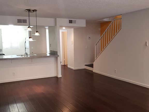 4th image of 557 E Verdugo Ave APT K