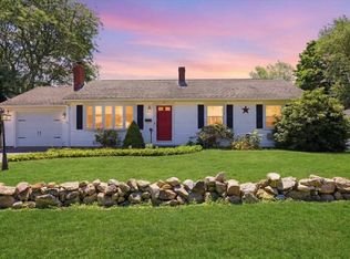 17 Green Dr, Dartmouth, MA 02747