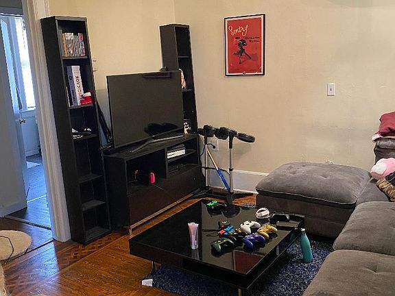5th image of 160 N Washington St APT 3