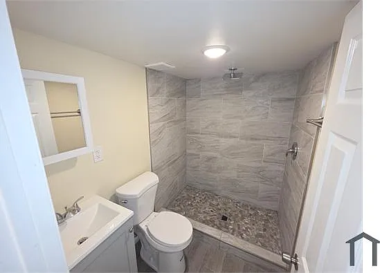 Studio, 450 sqft, $1,100 — Photo 4