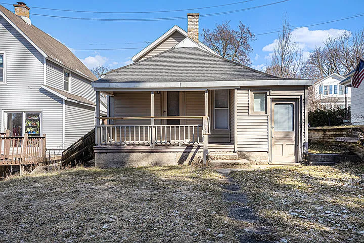 3 bed, 1061 sqft, $1,650 — Photo 4