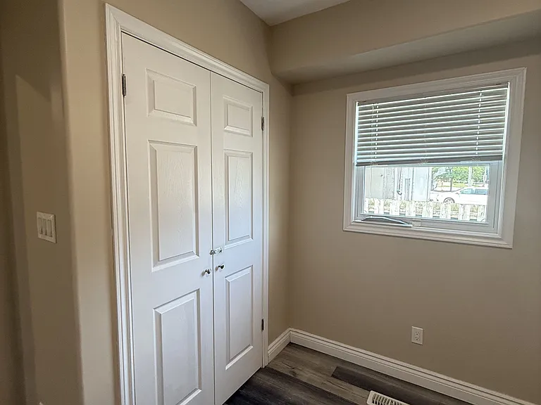 33 Concord Ave — Photo 5