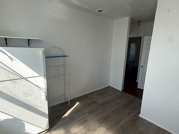 5th image of 290 Smith St #1