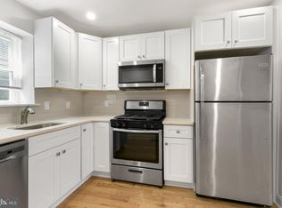2434 S Lawrence St, Philadelphia, PA 19148