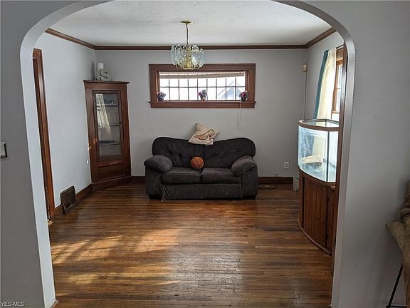 4th image of 20609 Franklin Rd