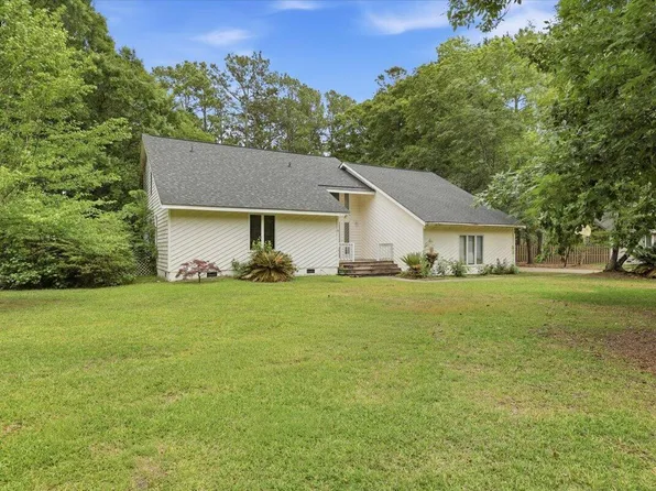 117 Queensbury Cir, Goose Creek, SC 29445