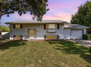 4275 Hushen Dr, Bay City, MI 48706