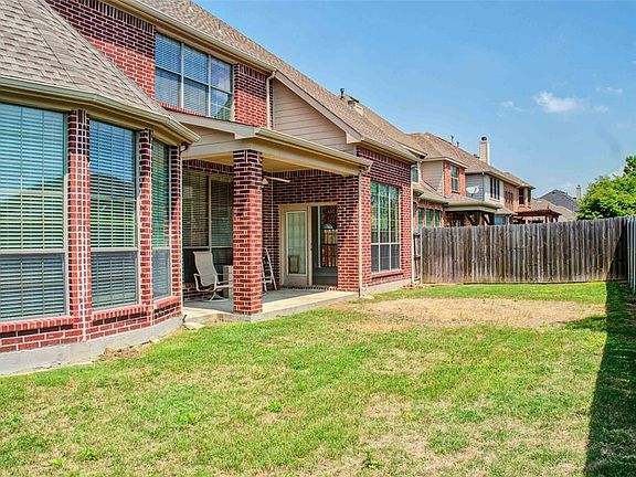 5th image of 2667 Bridgewater Dr