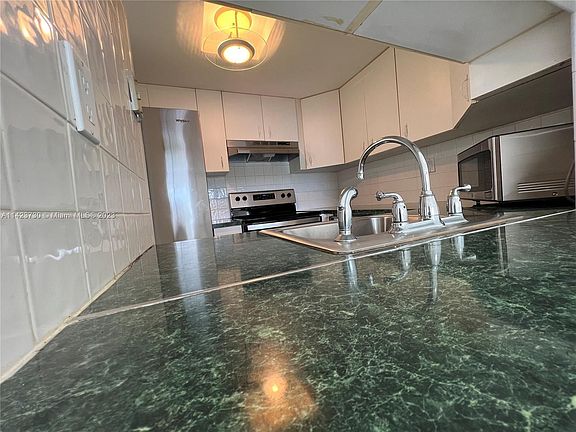 4th image of 9688 Fontainebleau Blvd APT 207