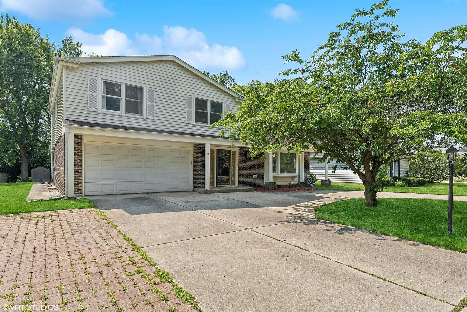 3035 Mary Kay Ln photo 1