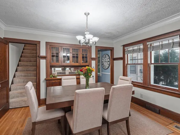 1263 Charles Ave, Saint Paul, MN 55104
