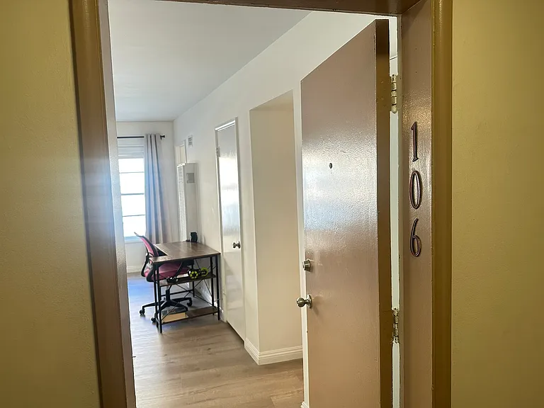 8616 Holloway Dr #106 — Photo 12