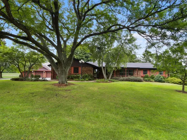 W7560 Pleasant STREET, Delavan, WI 53115
