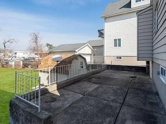 49 Livingston Ave #1 — Photo 18