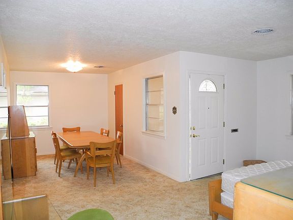 4th image of 5001 Lawndale Ave