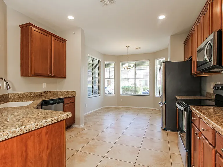 23851 W Gibson Ln — Photo 7