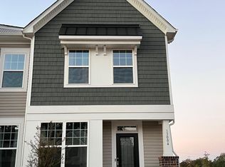 13004 Cottage Cove Ln, Charlotte, NC 28215