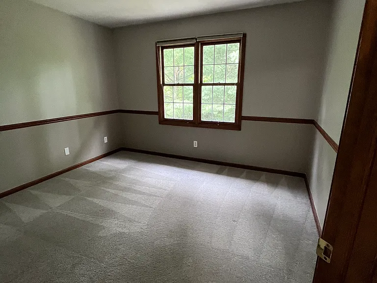 19328 Bradford Ct — Photo 16