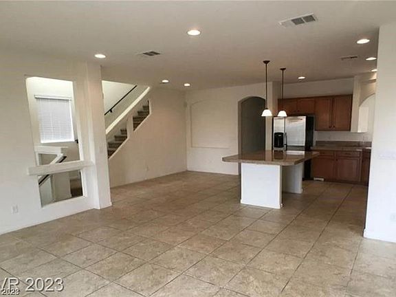 2nd image of 8425 Golden Amber St