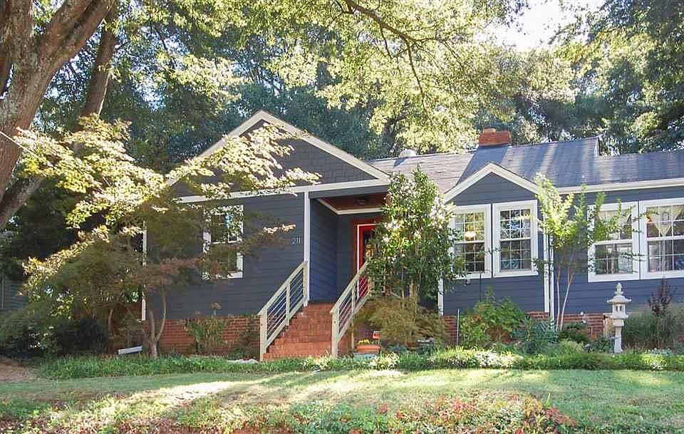 1st image of 211 Cammer Ave
