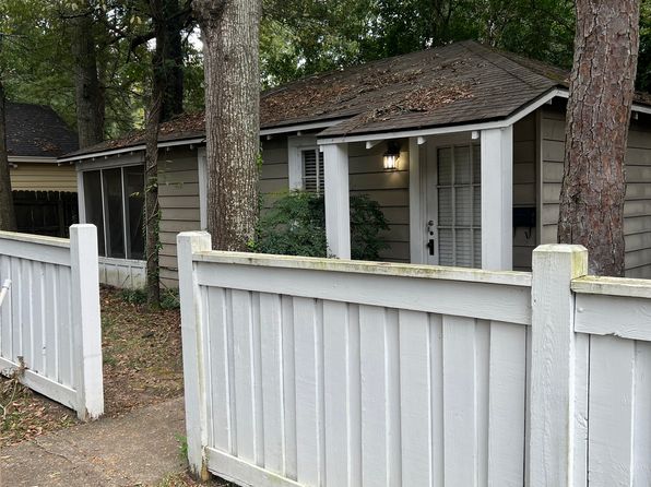 (undisclosed Address)