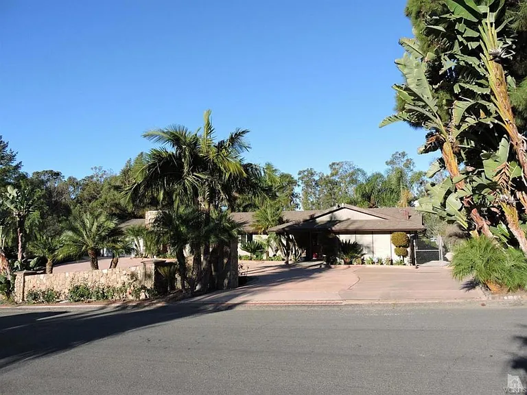 1891 Ramona Dr — Photo 1