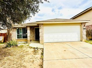 1913 Port Isabel Dr, Laredo, TX 78045