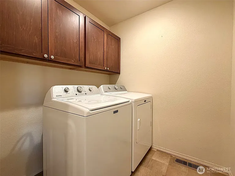 709 Paintbrush Ln — Photo 9