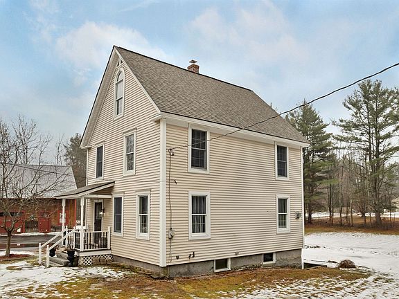 2nd image of 27 River Road