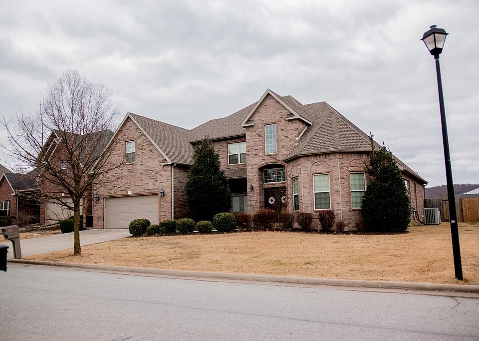 1st image of 4117 E Eastpoint Dr