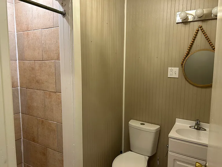 377 Pinehurst Dr — Photo 10