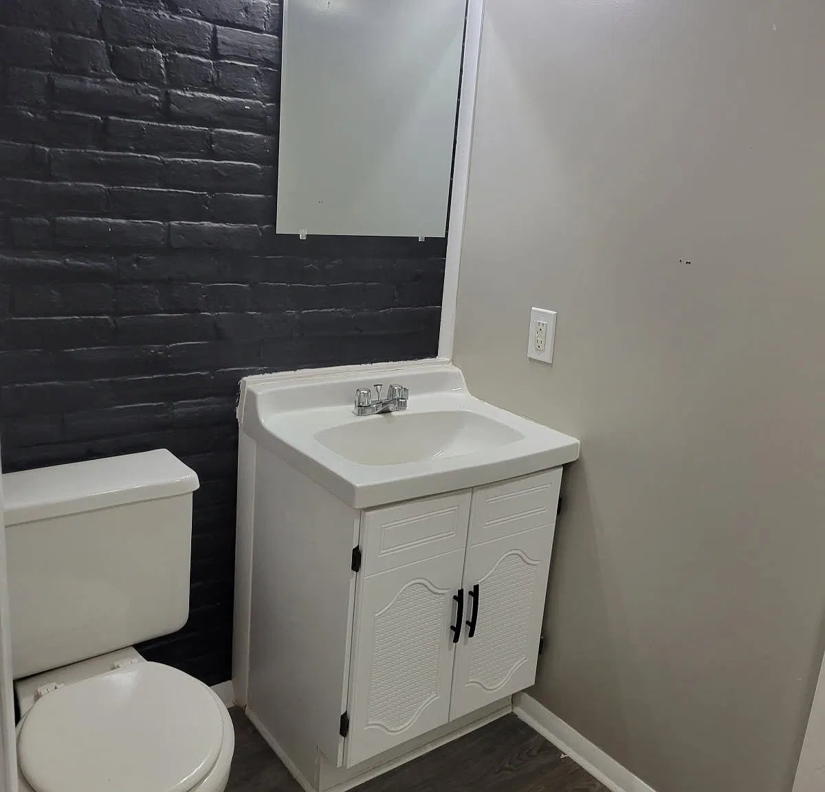202 State St — Photo 2