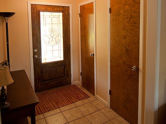 5th image of 631 Manning Dr