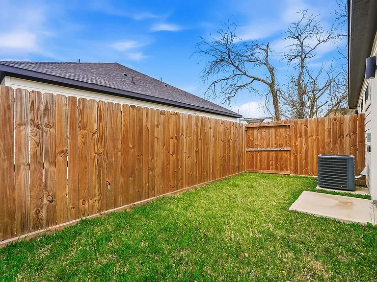 6528 Weston St #A — Photo 24