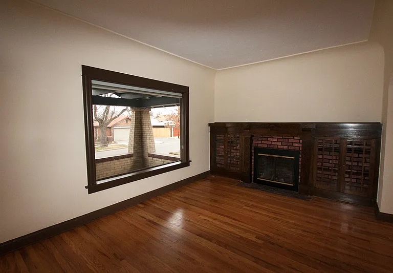 3733 Grove St — Photo 5