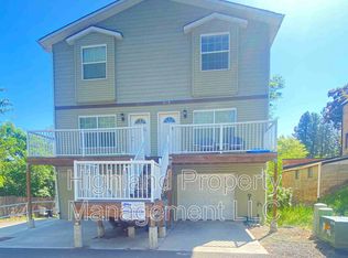 1055 NE B St, Pullman, WA 99163