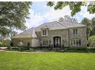 11804 Fairway St, Leawood, KS 66211