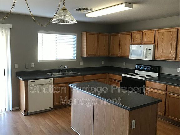 5th image of 16176 W Custer Ln