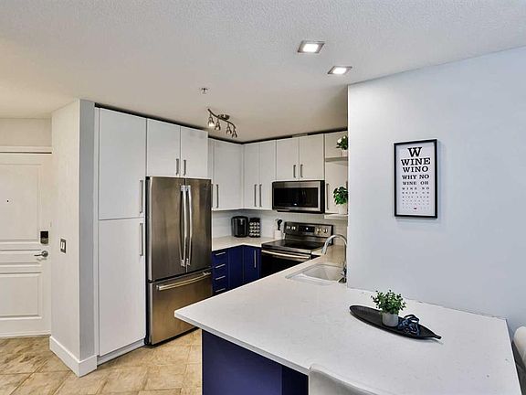 3rd image of 5115 E Richard Rd SW #211