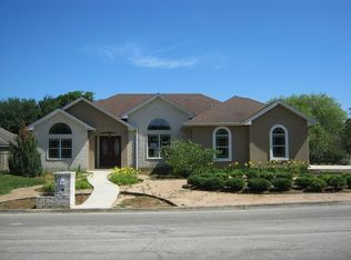 1813 Via Verde, Seguin, TX 78155