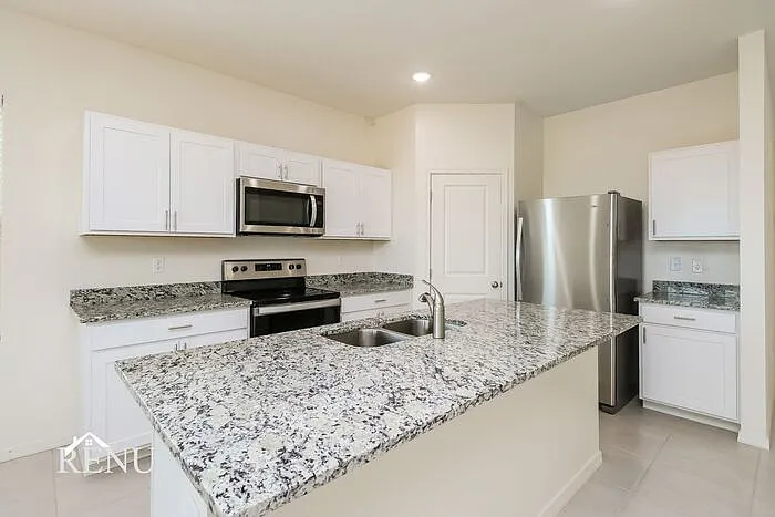 18392 N Los Gabrieles Way — Photo 3