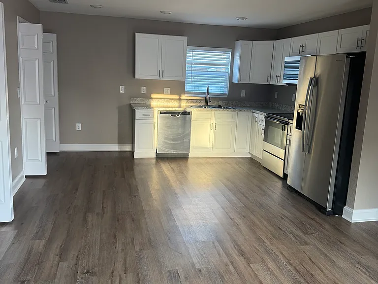 1149 Sycamore St #1149 — Photo 5