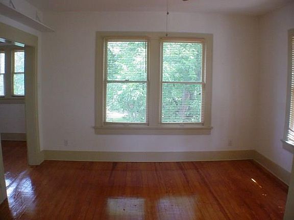4th image of 1414 W 10th St #1416