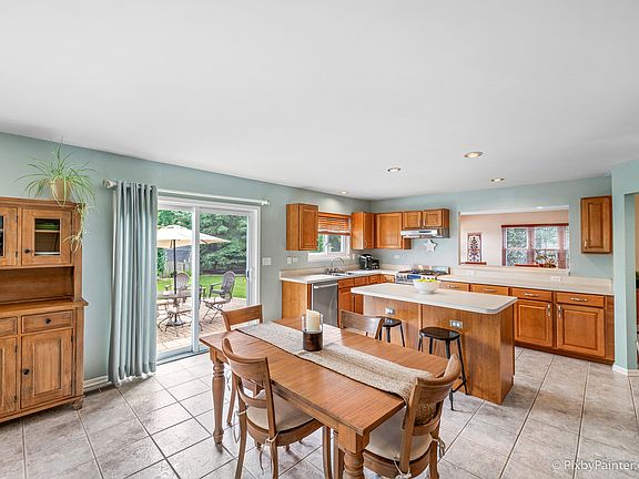 5th image of 1277 Churchill Ln