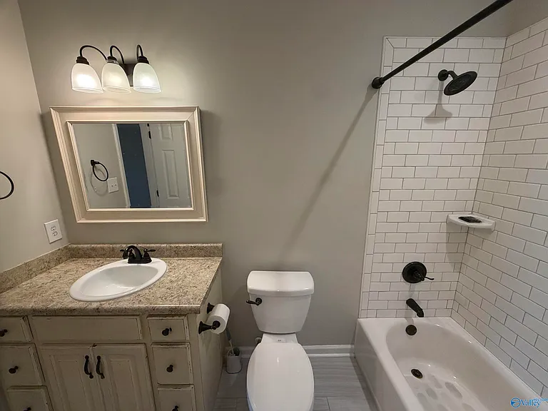 2410 Brookline Ct SW — Photo 23