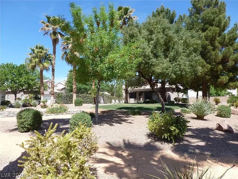 5323 Heatherbrook Cir — Photo 4